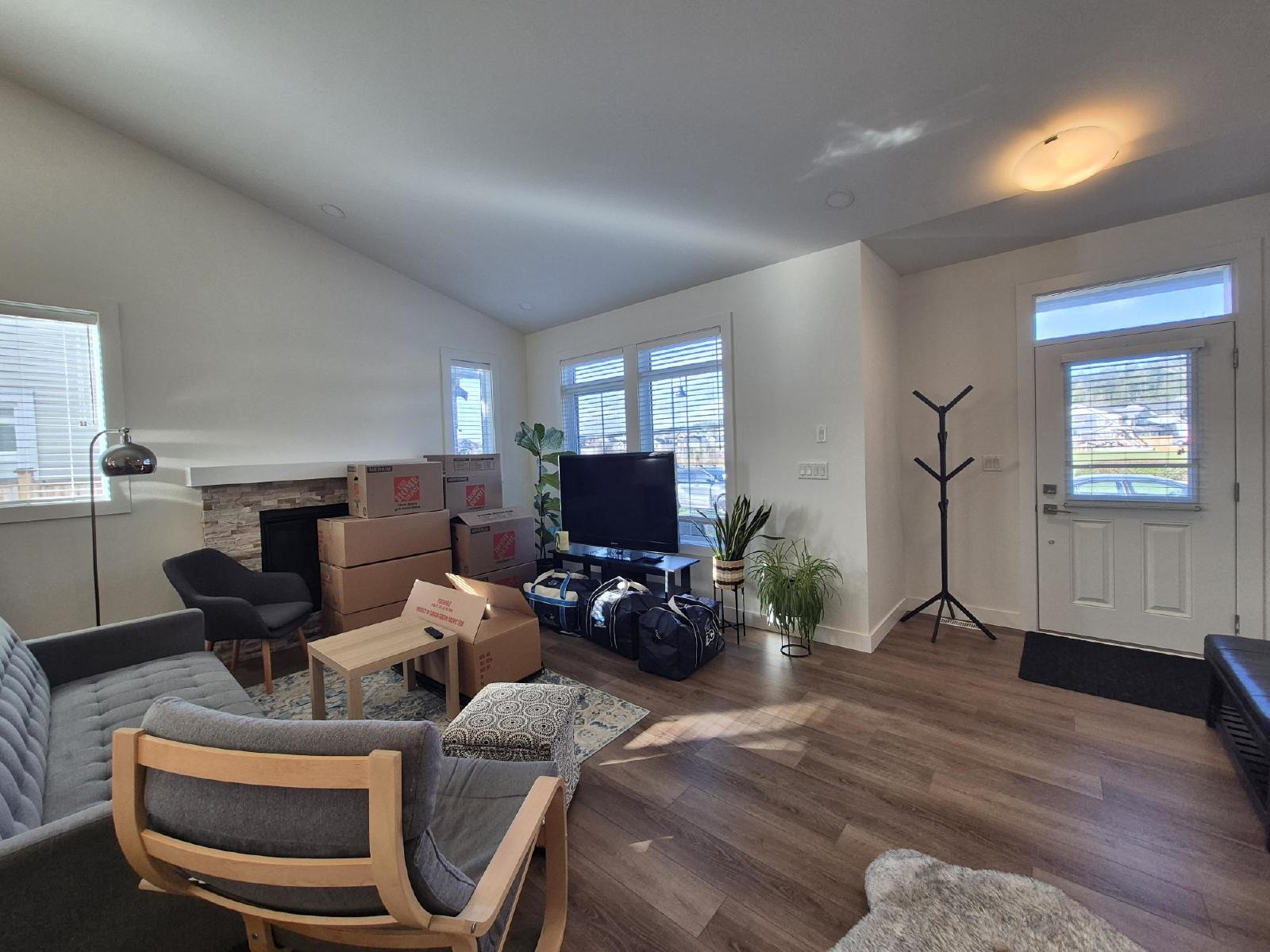 Trumpeter Street 3334 - Main property image