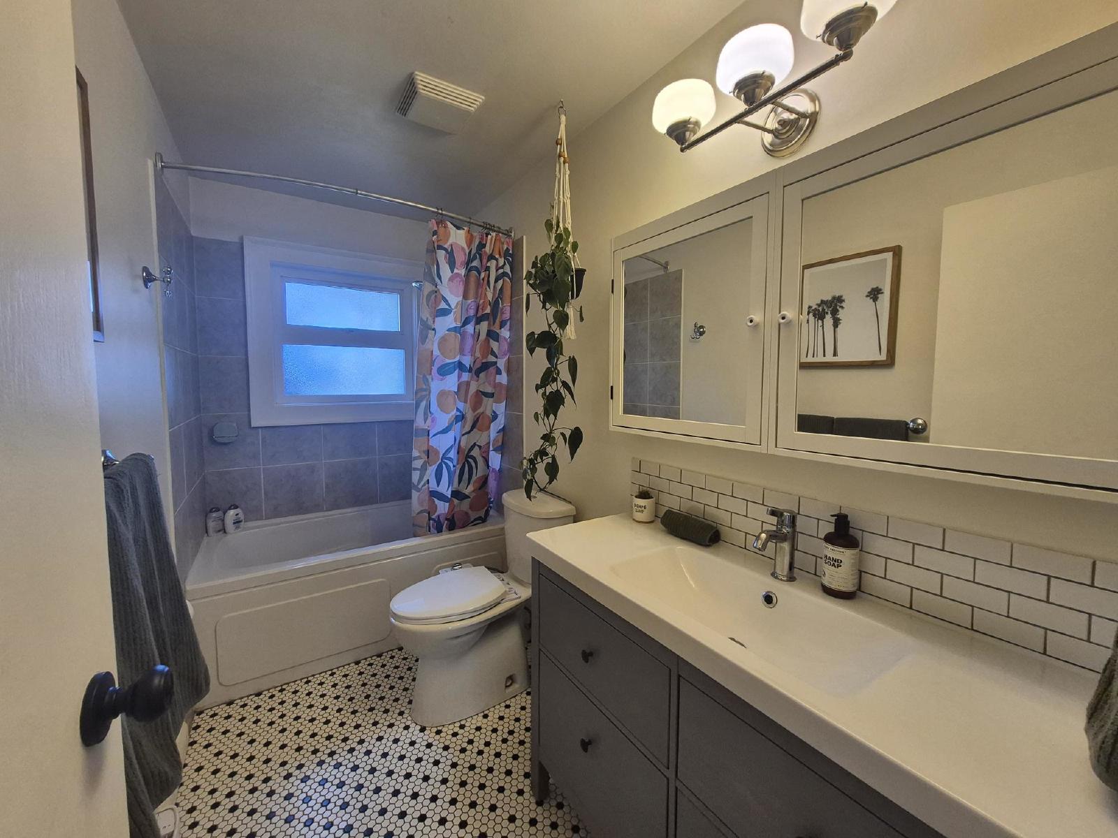 6797 Quartz Drive - 1 property image