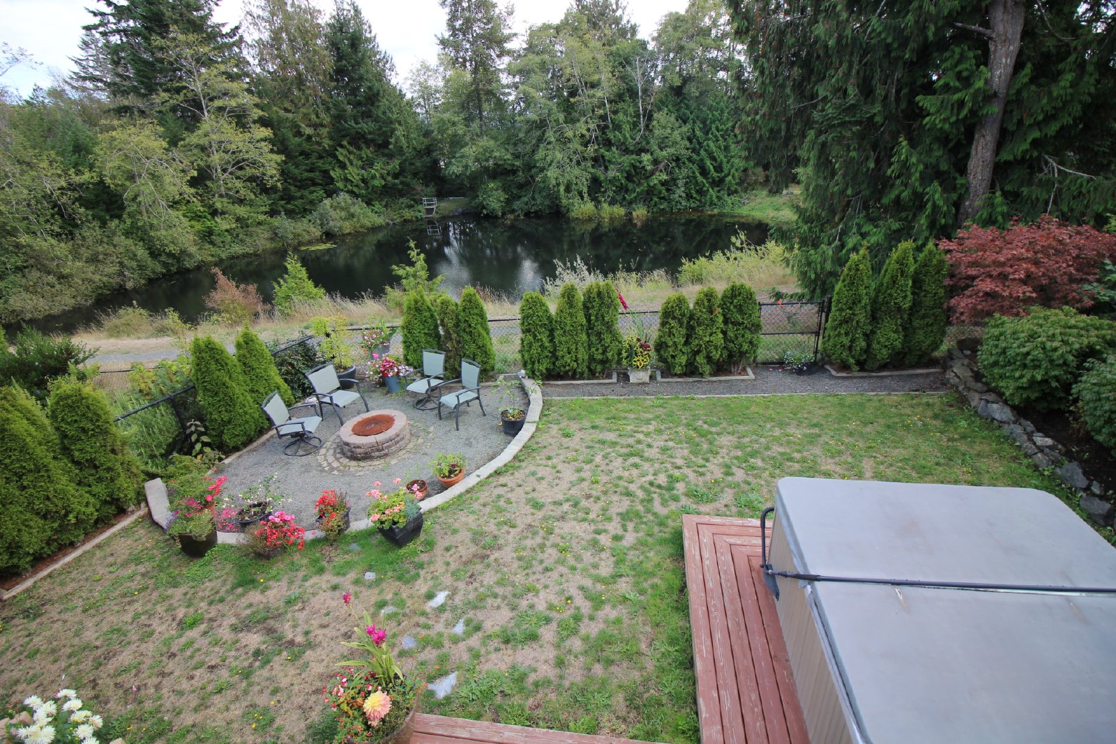 Maple Avenue North 2253 - Main property image