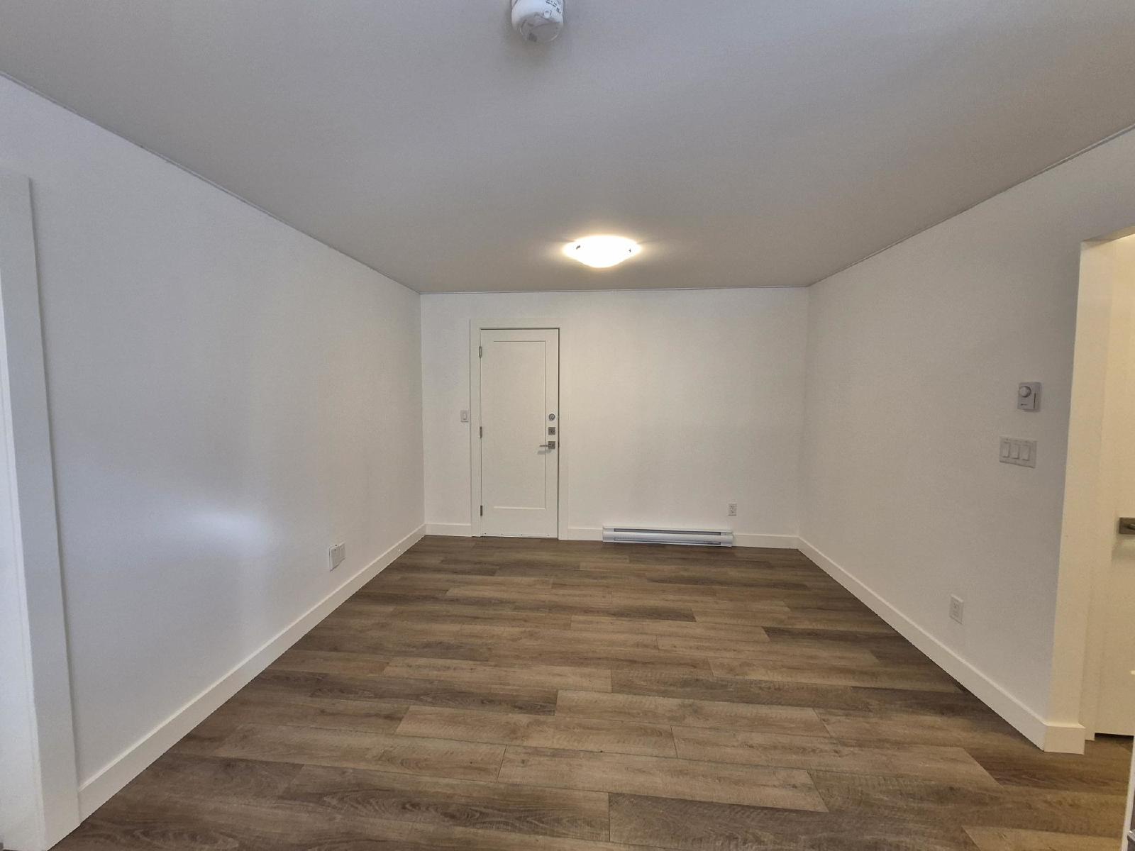 Trumpeter Street 3334 - Suite property image