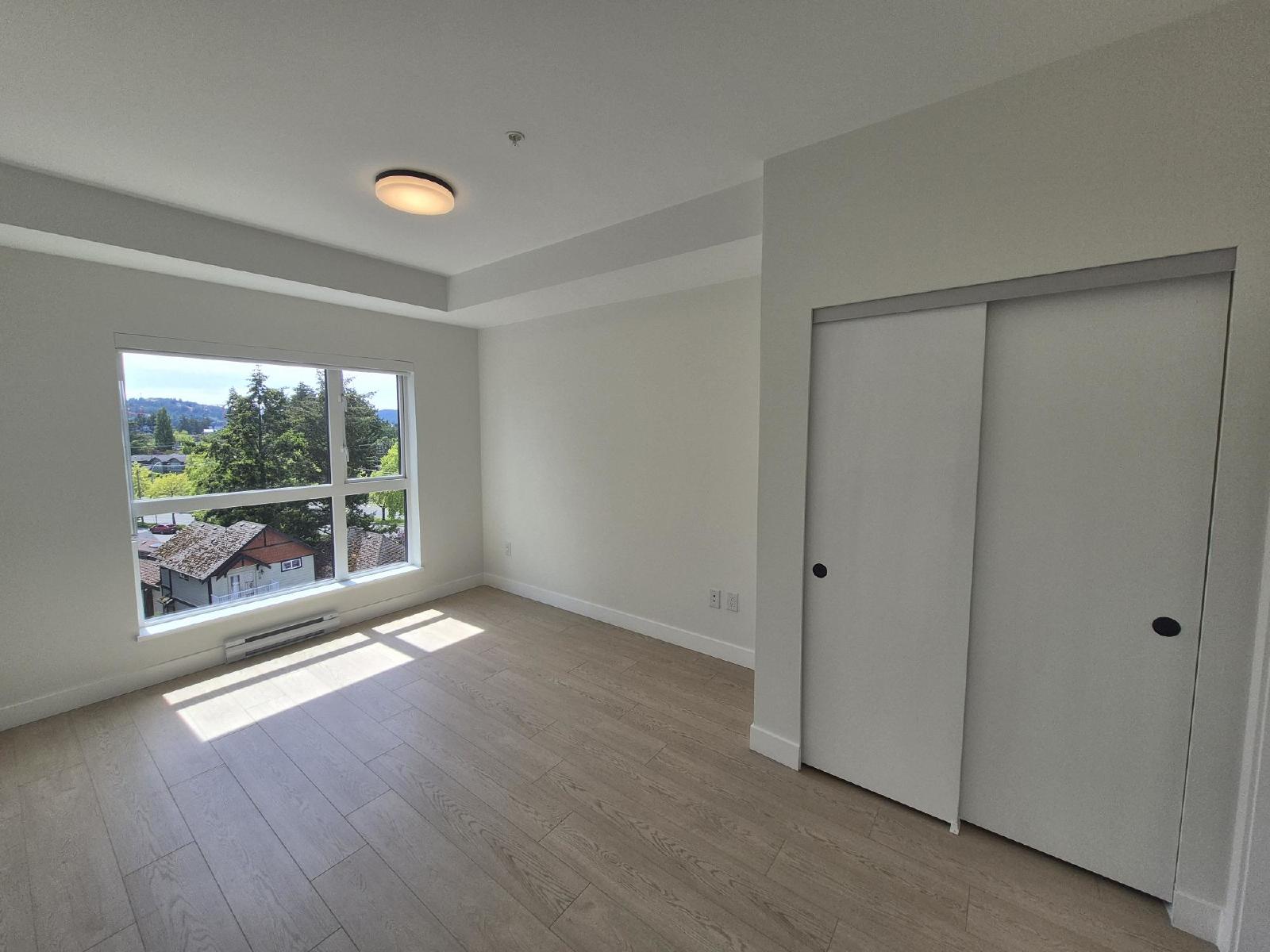 611 -2629 Millstream Road - 1 property image