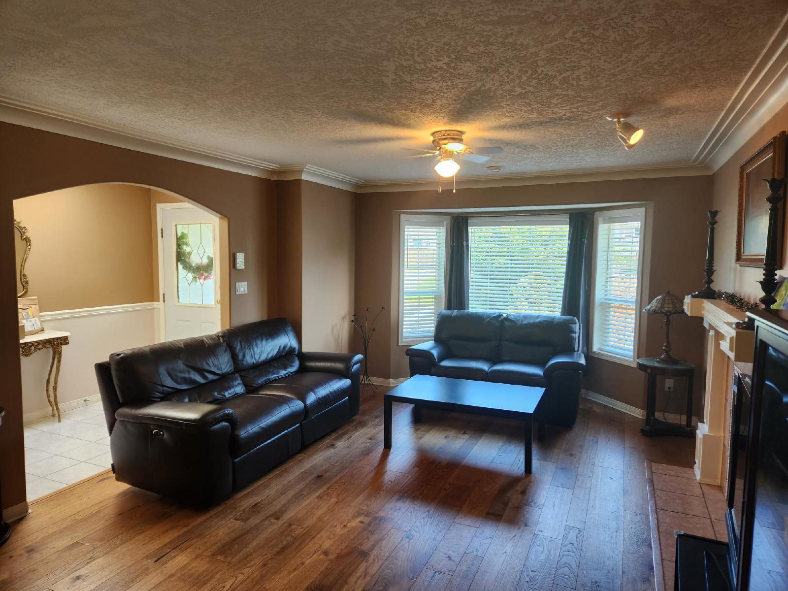 Maple Avenue North 2224 - 1 property image