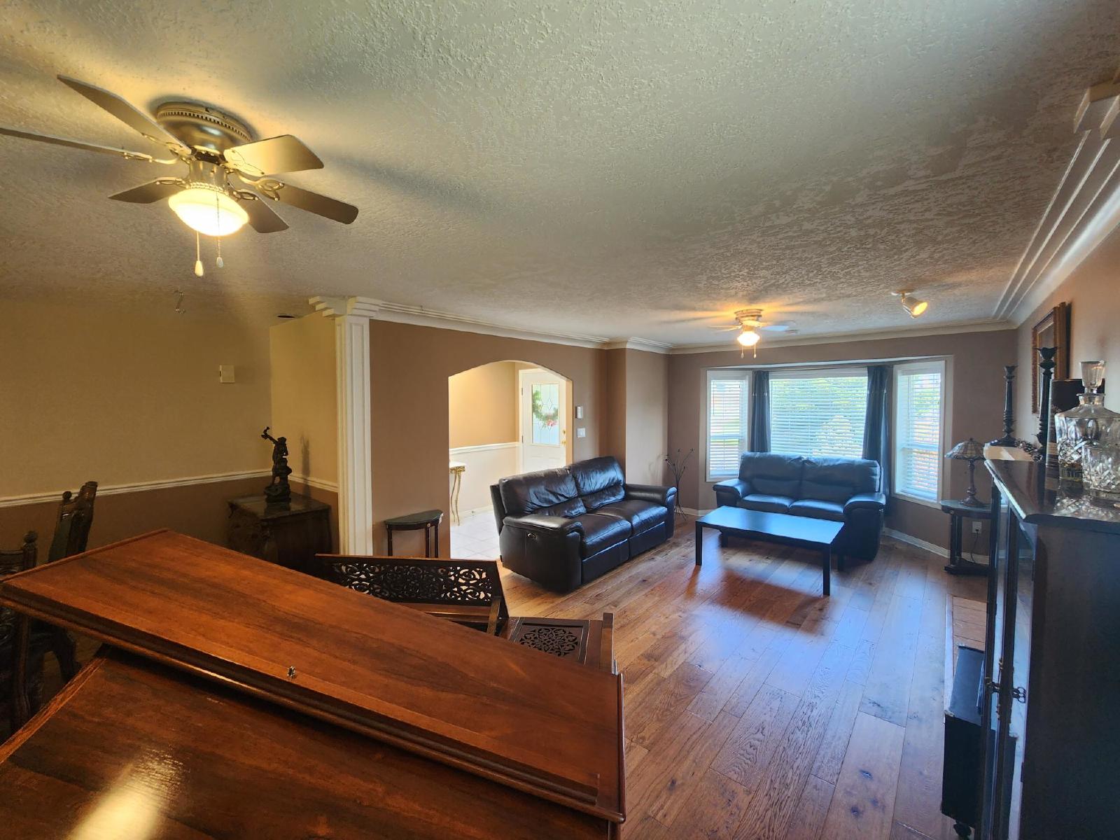 Maple Avenue North 2224 - 1 property image