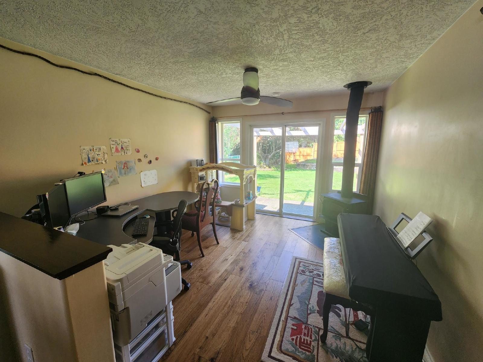 Maple Avenue North 2224 - 1 property image