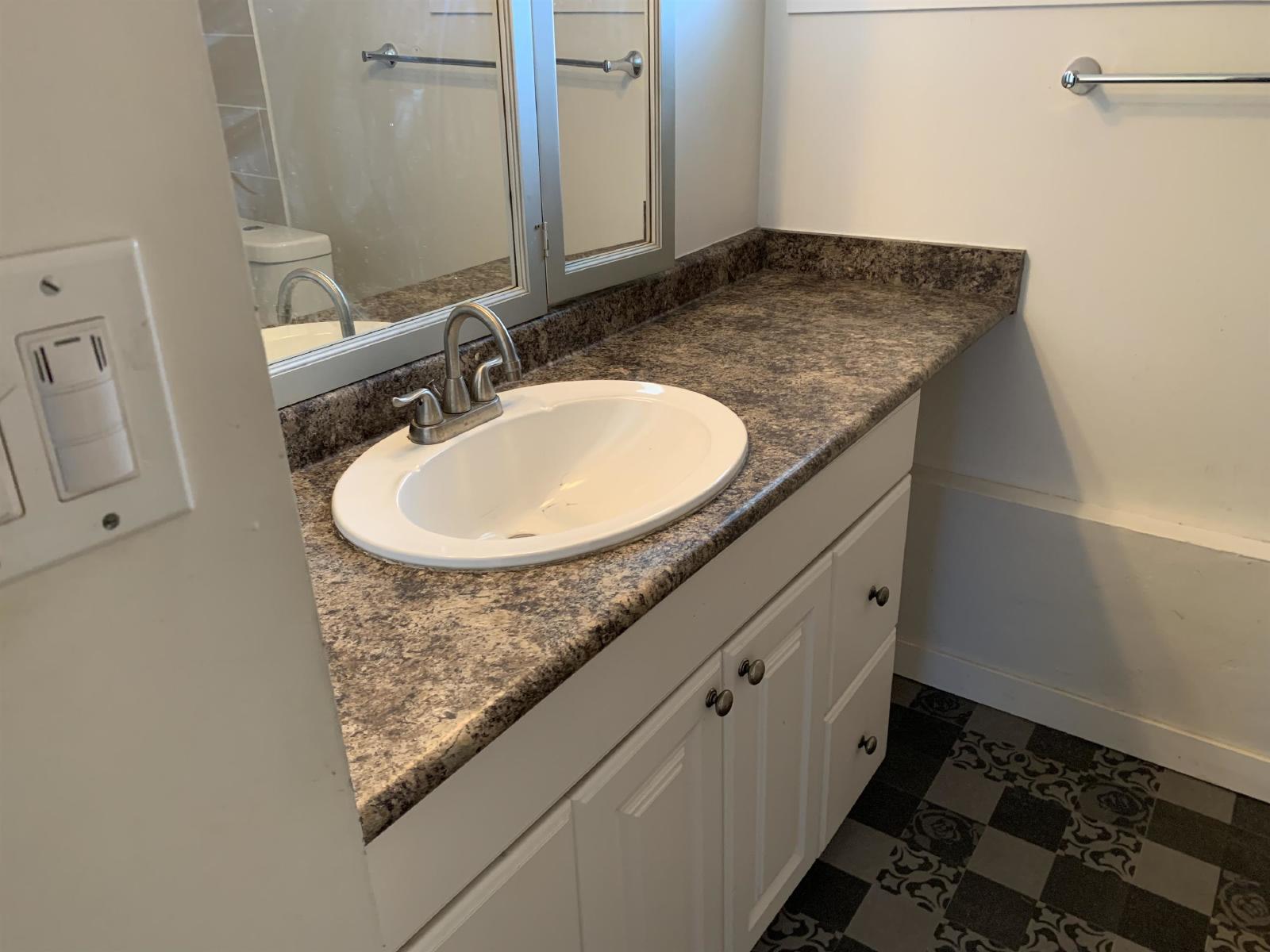 Arncote Avenue 781 - Suite property image
