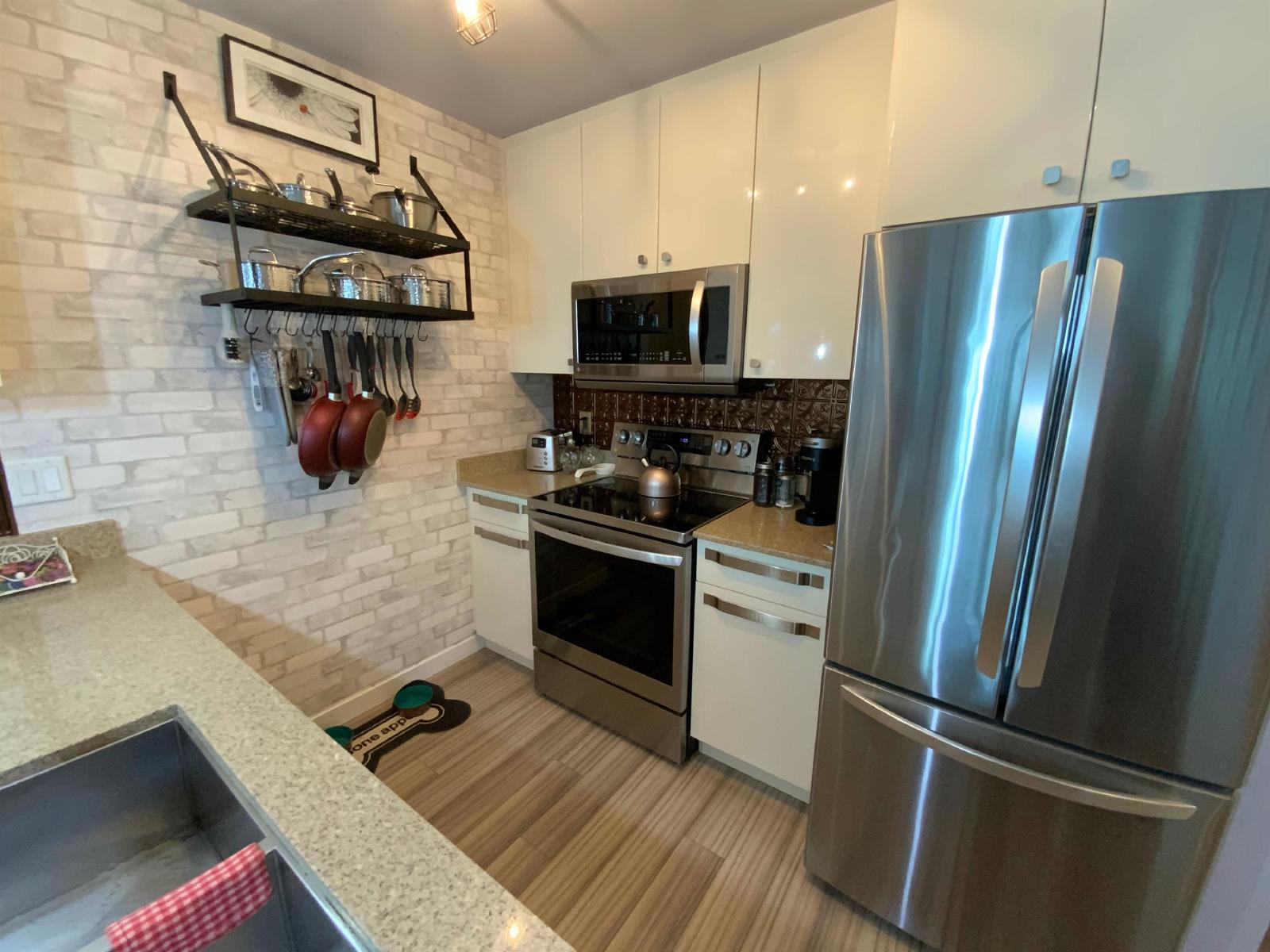 Jacklin Road 304-2871 - 304 property image