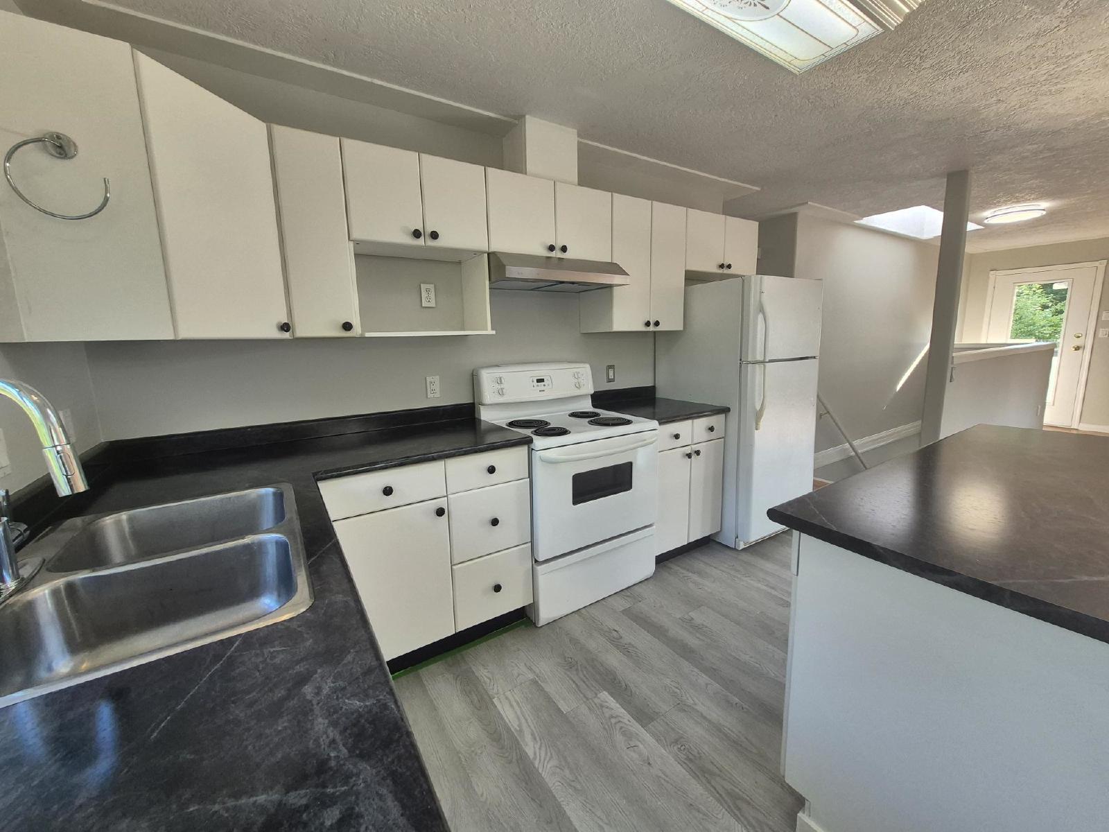 Benko Road 2180 - Main property image