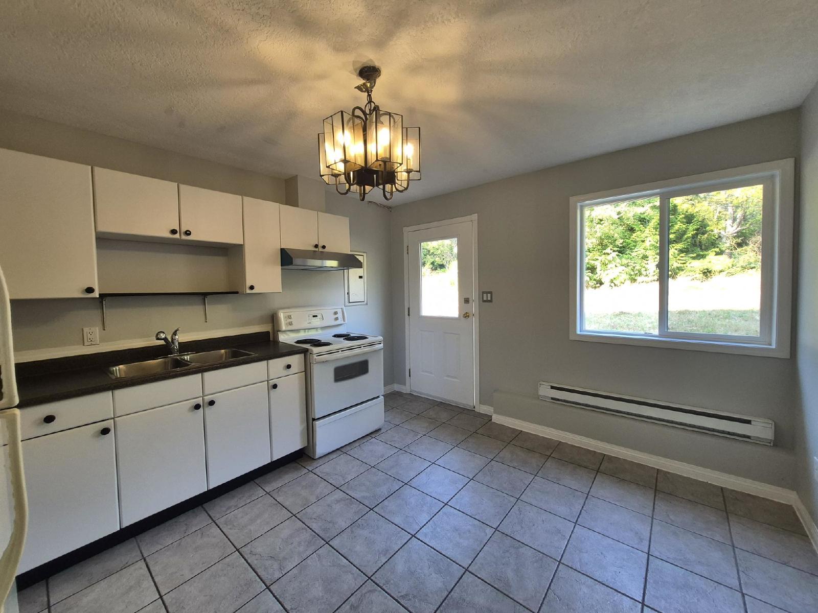 Benko Road 2180 - Suite property image