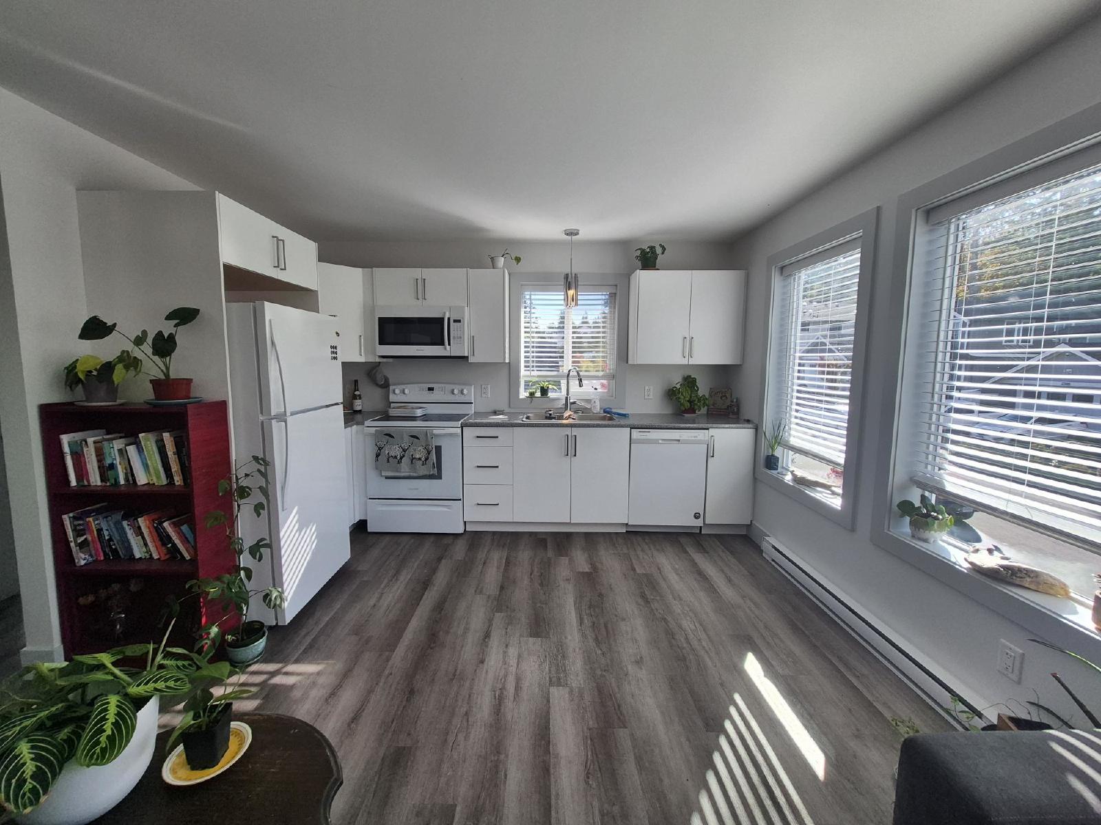 2513 West Trail Court - 1 property image