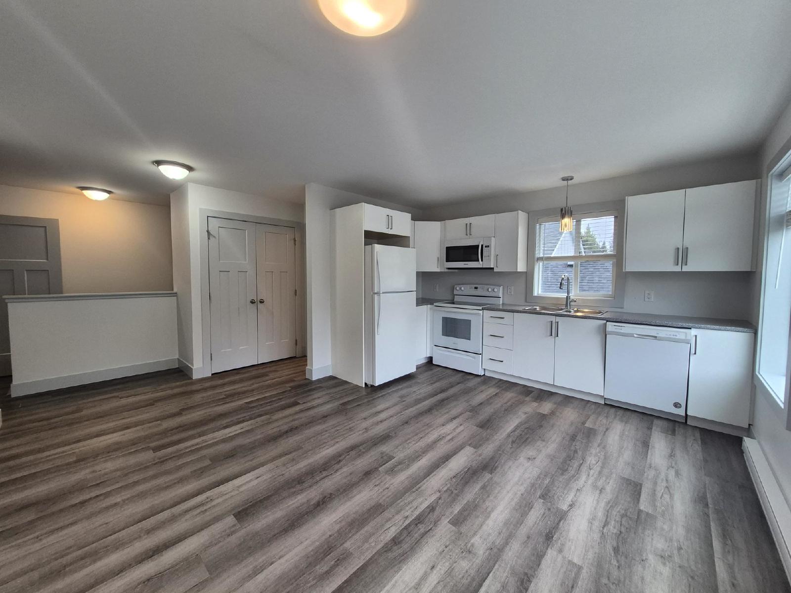 2513 West Trail Court - 1 property image