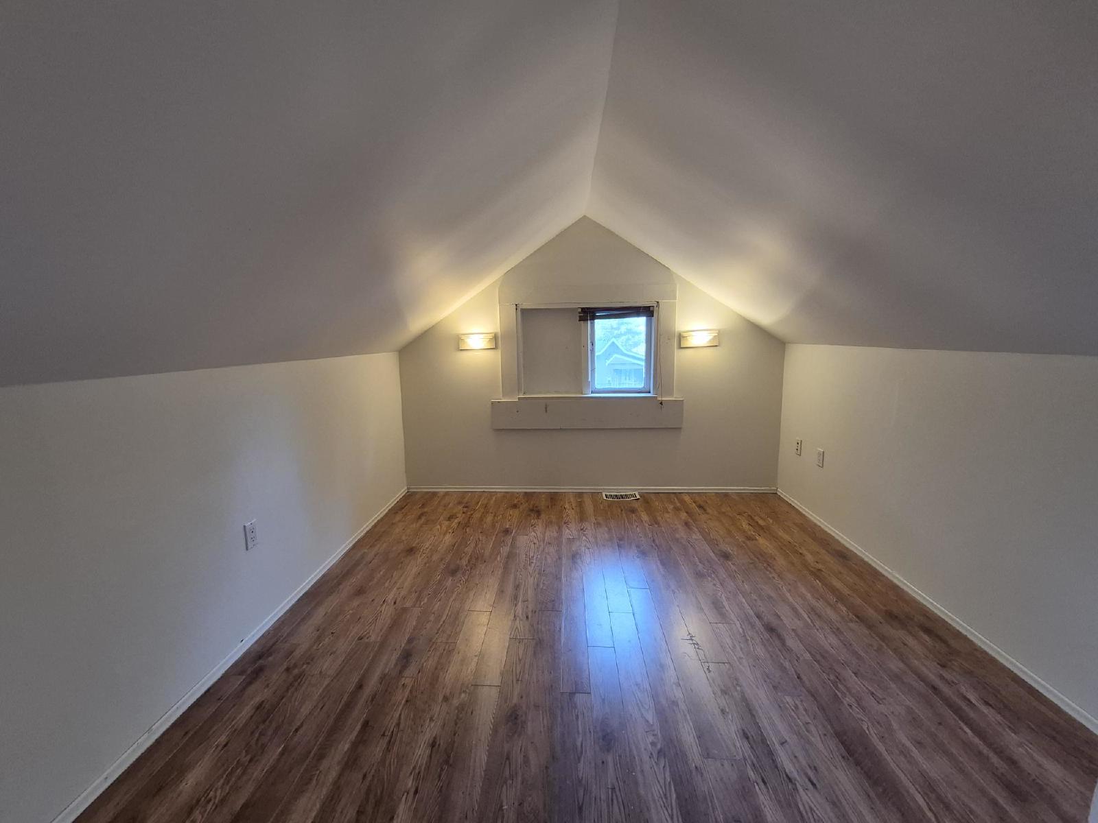 2734 Wilmot Avenue - Main property image