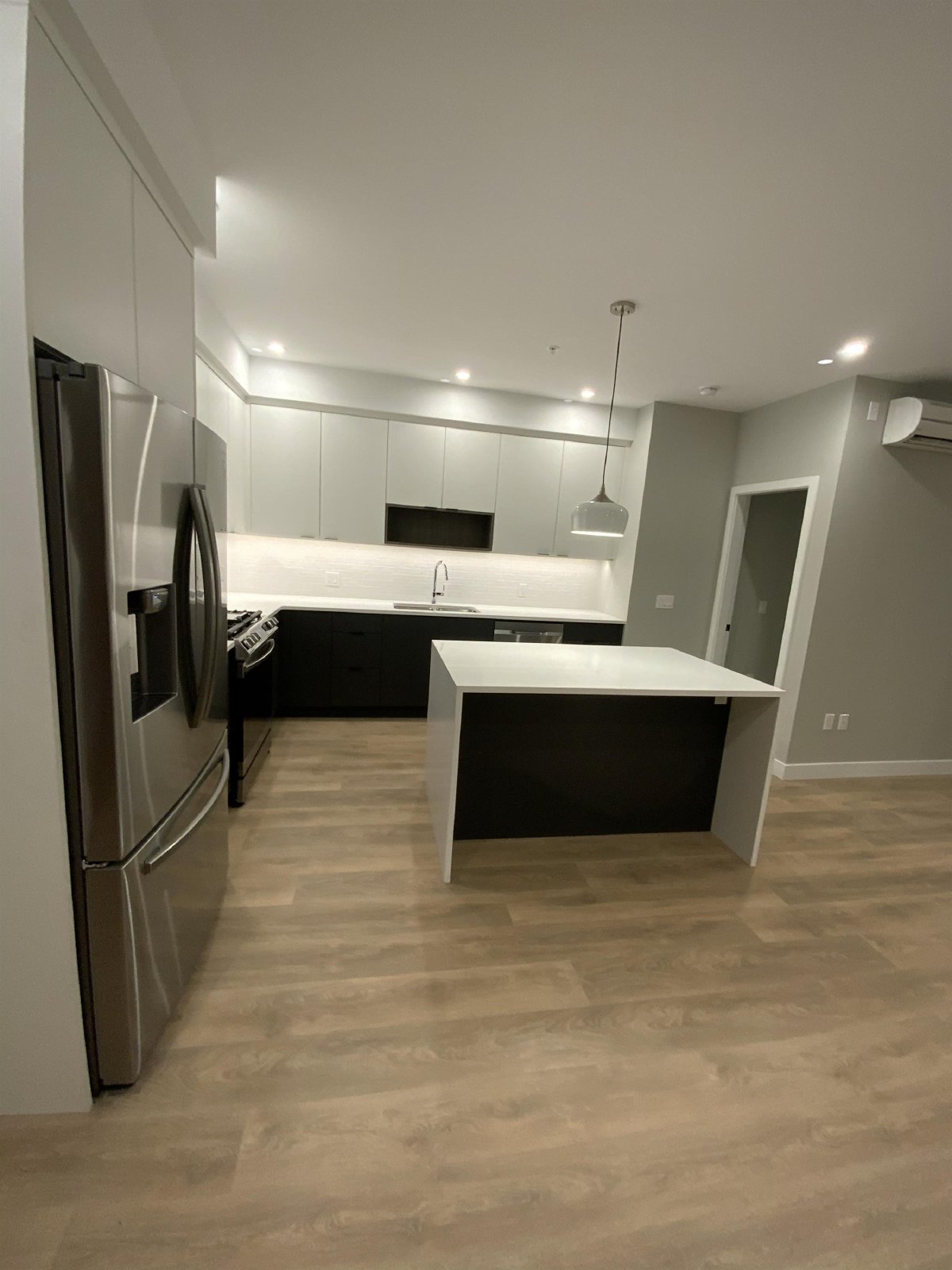 Whirlaway Crescent 967-410 - 1 property image