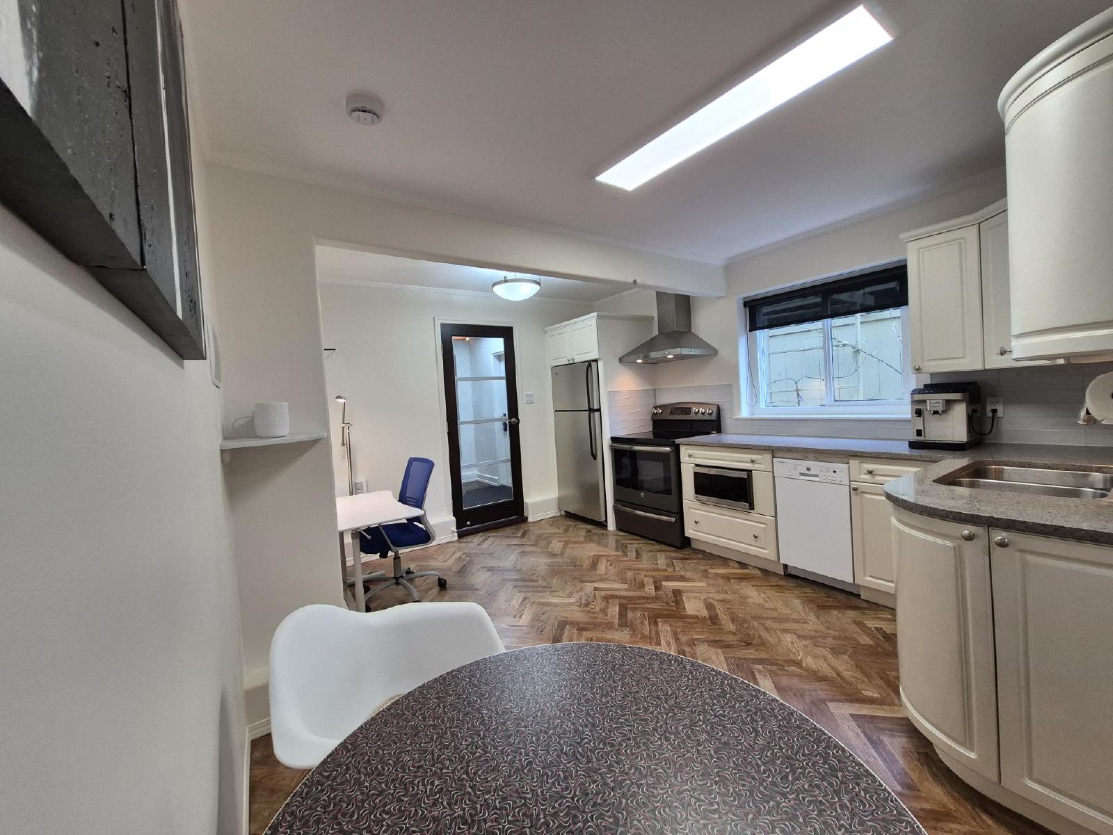 2845 Acacia Drive - 1 property image