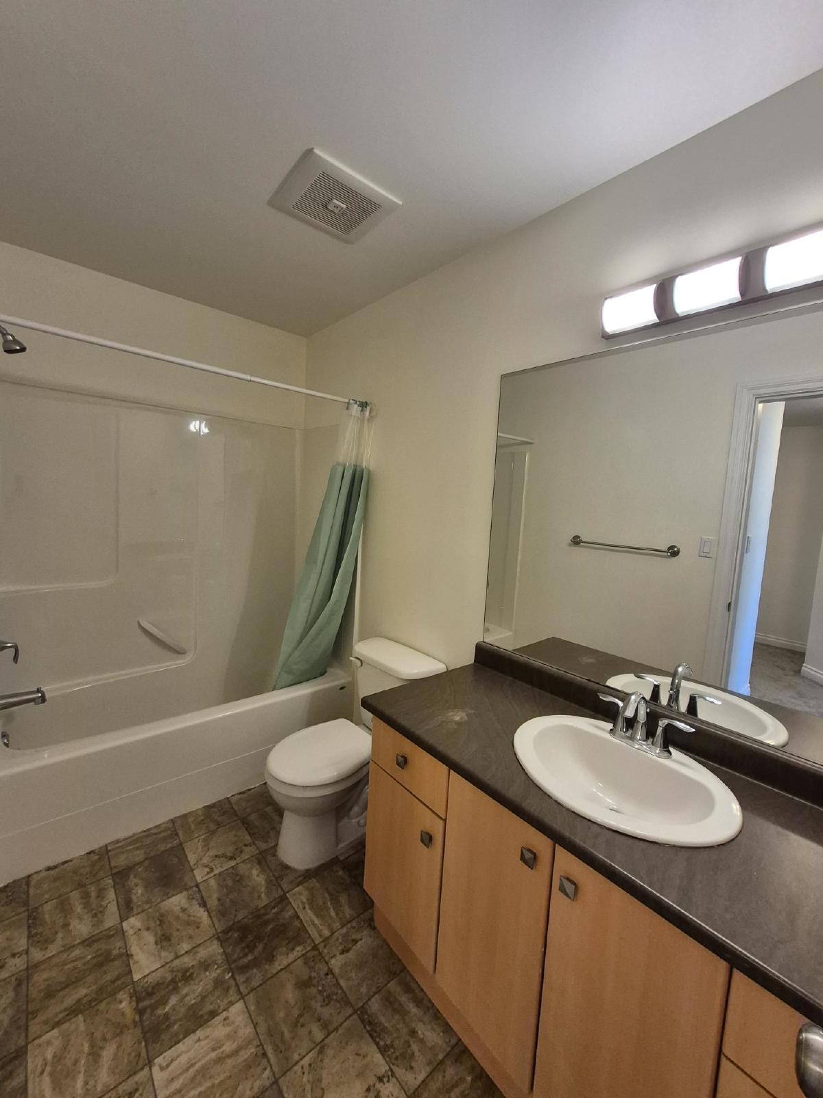 107 1919 Maple Avenue South - 107 property image