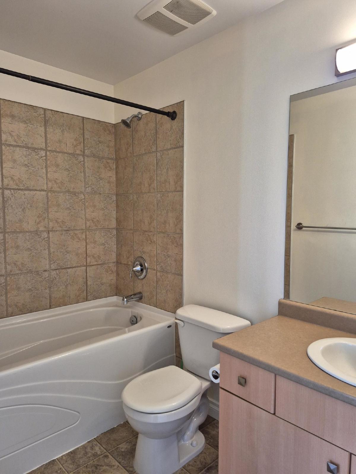 107 1919 Maple Avenue South - 107 property image