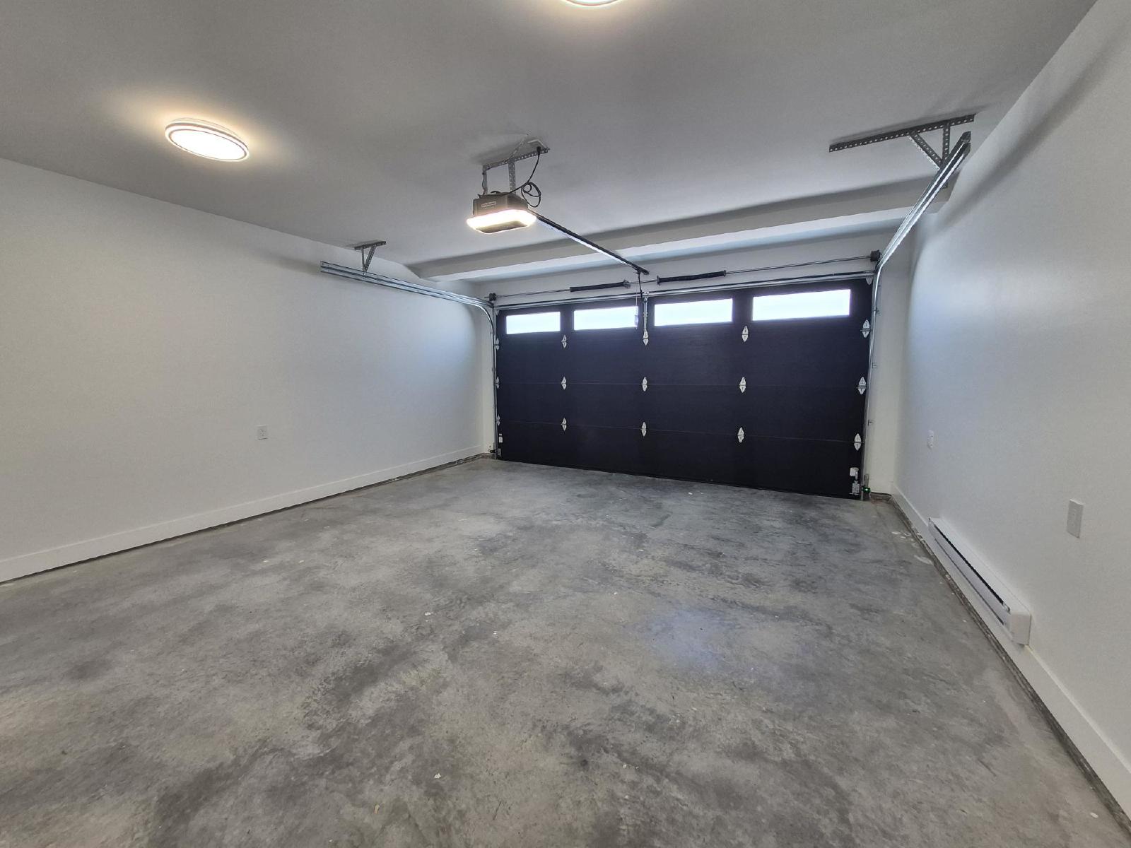 2303 Hudson Terrace - Main property image