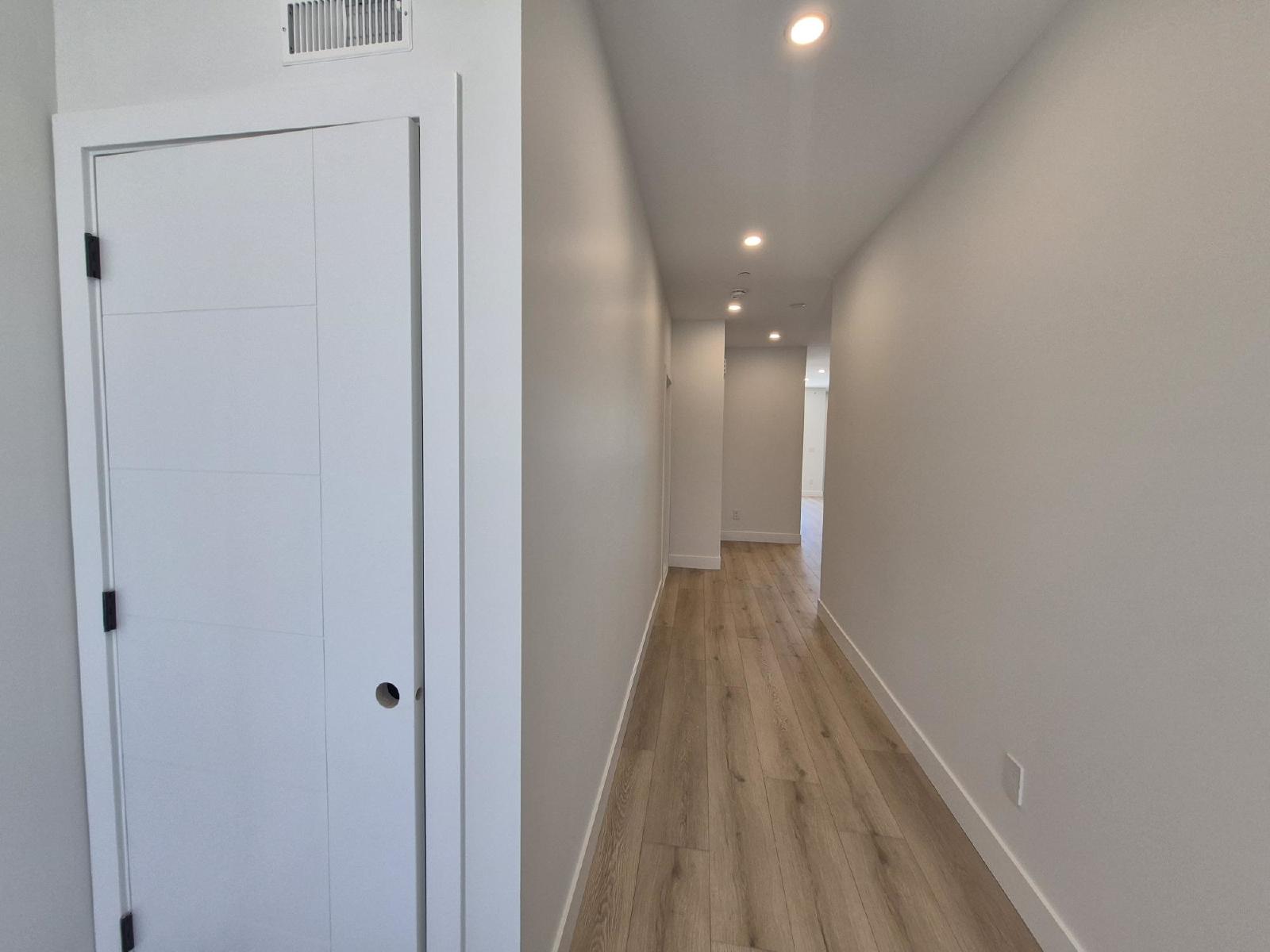 2303 Hudson Terrace - Main property image