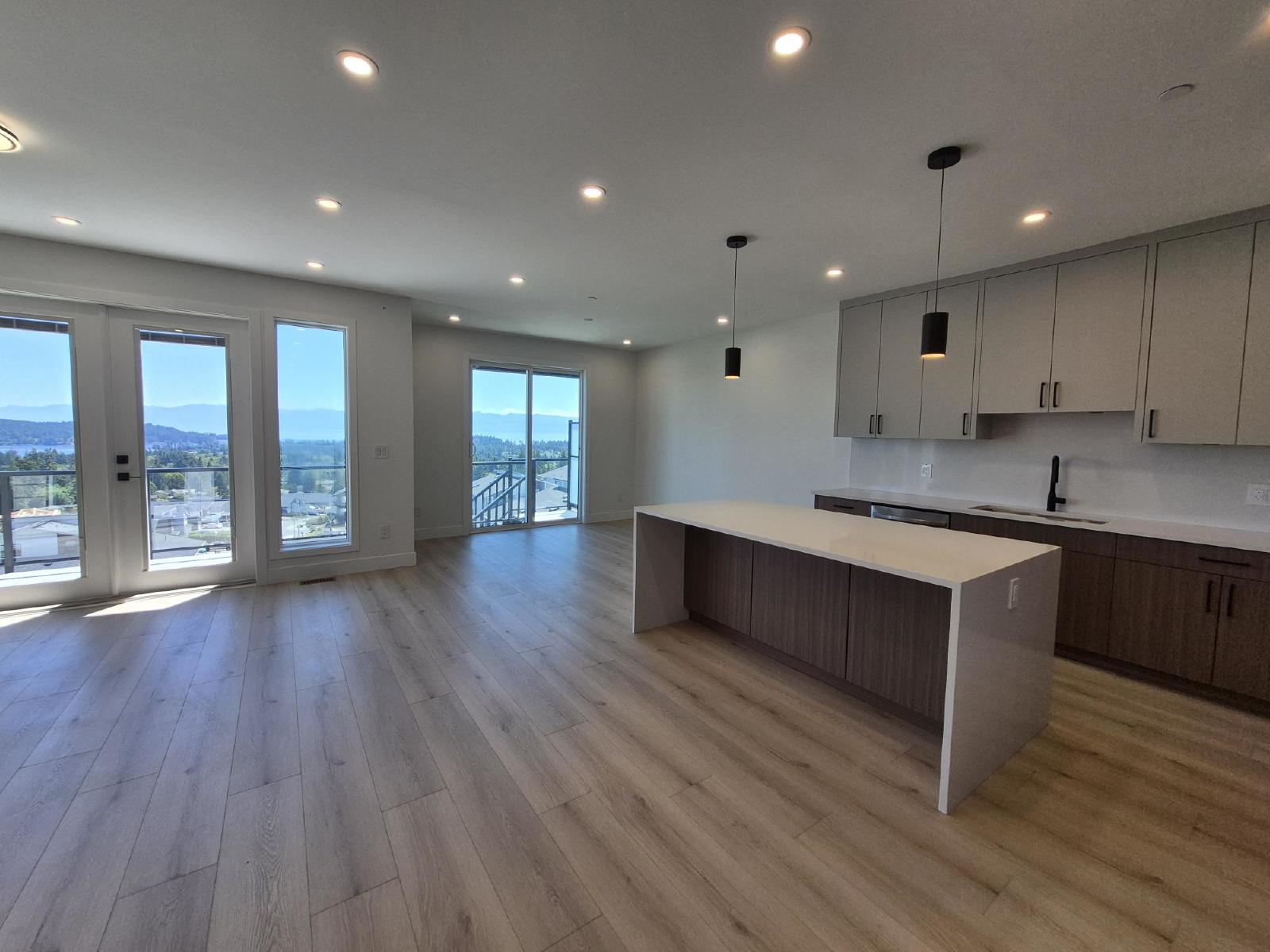 2303 Hudson Terrace - Main property image