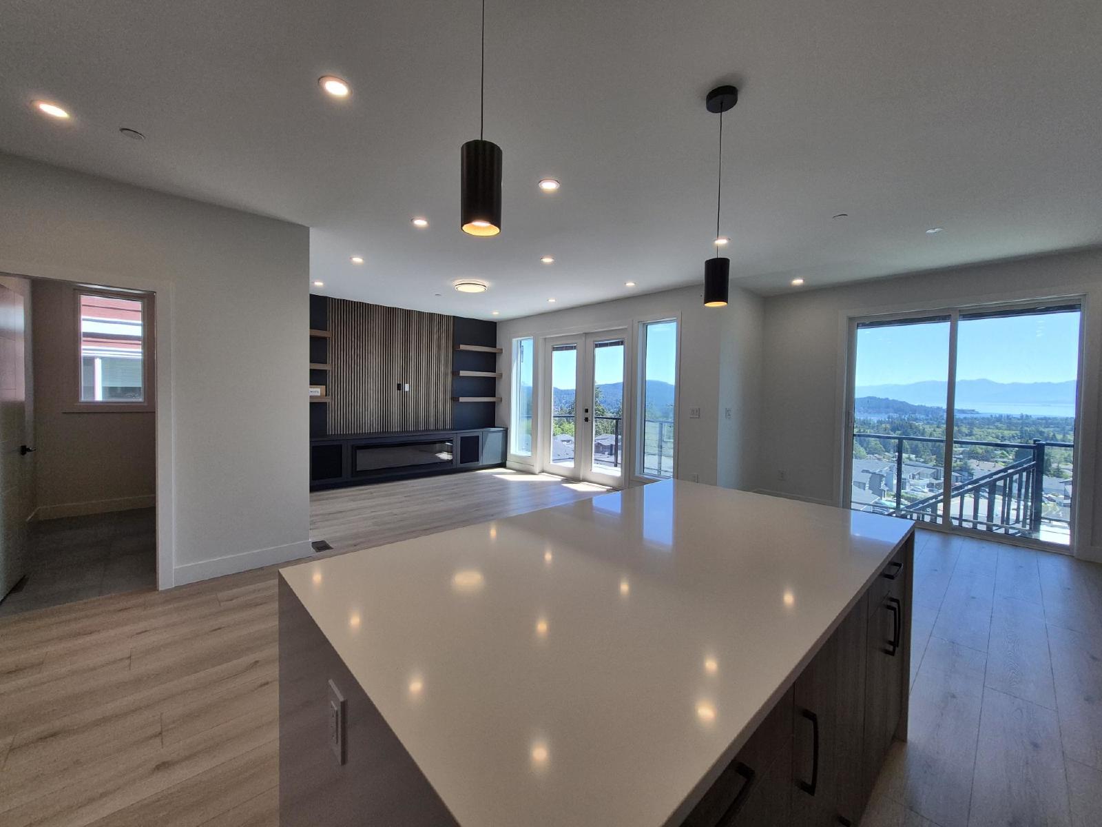 2303 Hudson Terrace - Main property image
