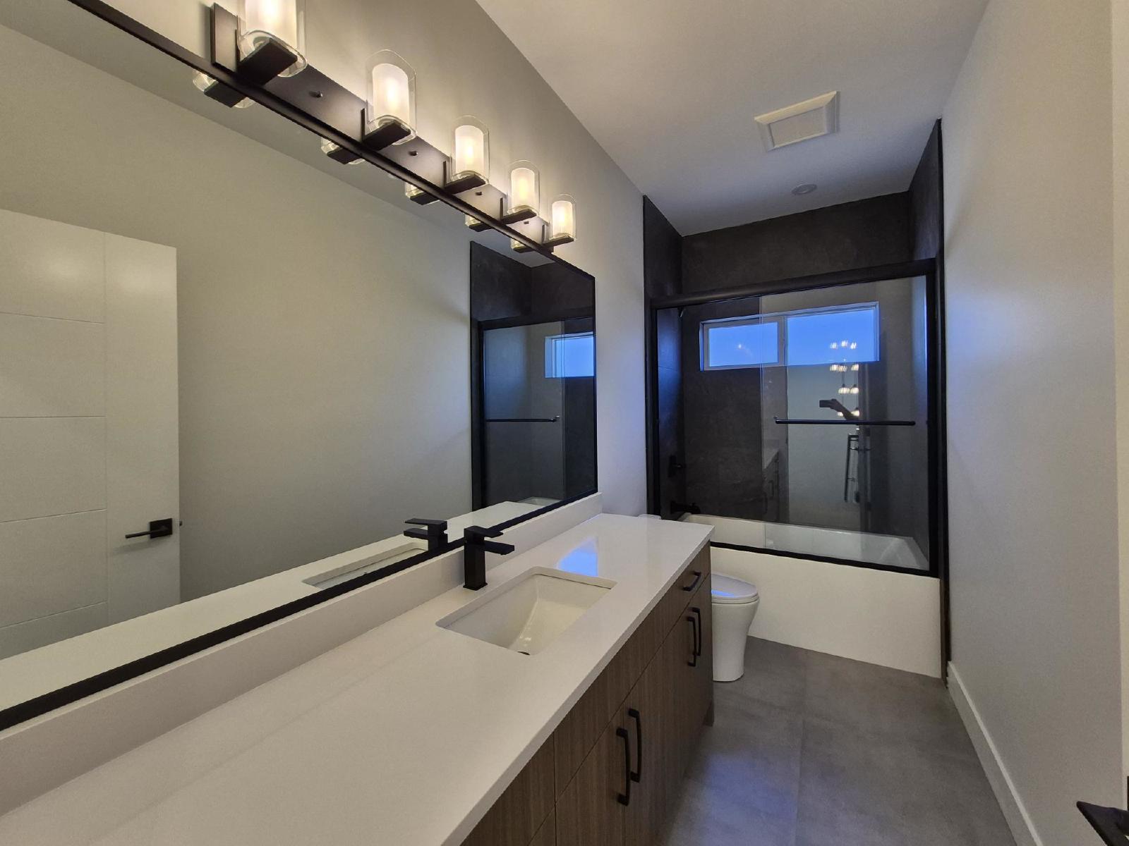 2303 Hudson Terrace - Main property image