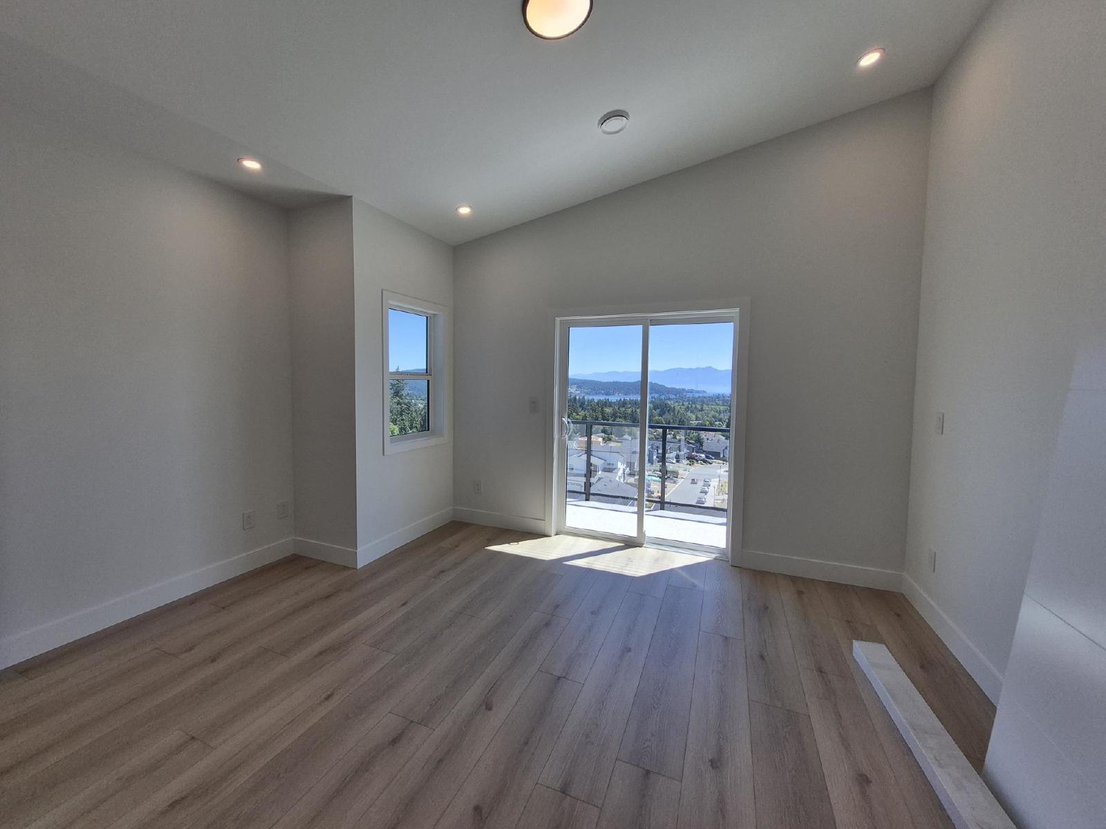 2303 Hudson Terrace - Main property image