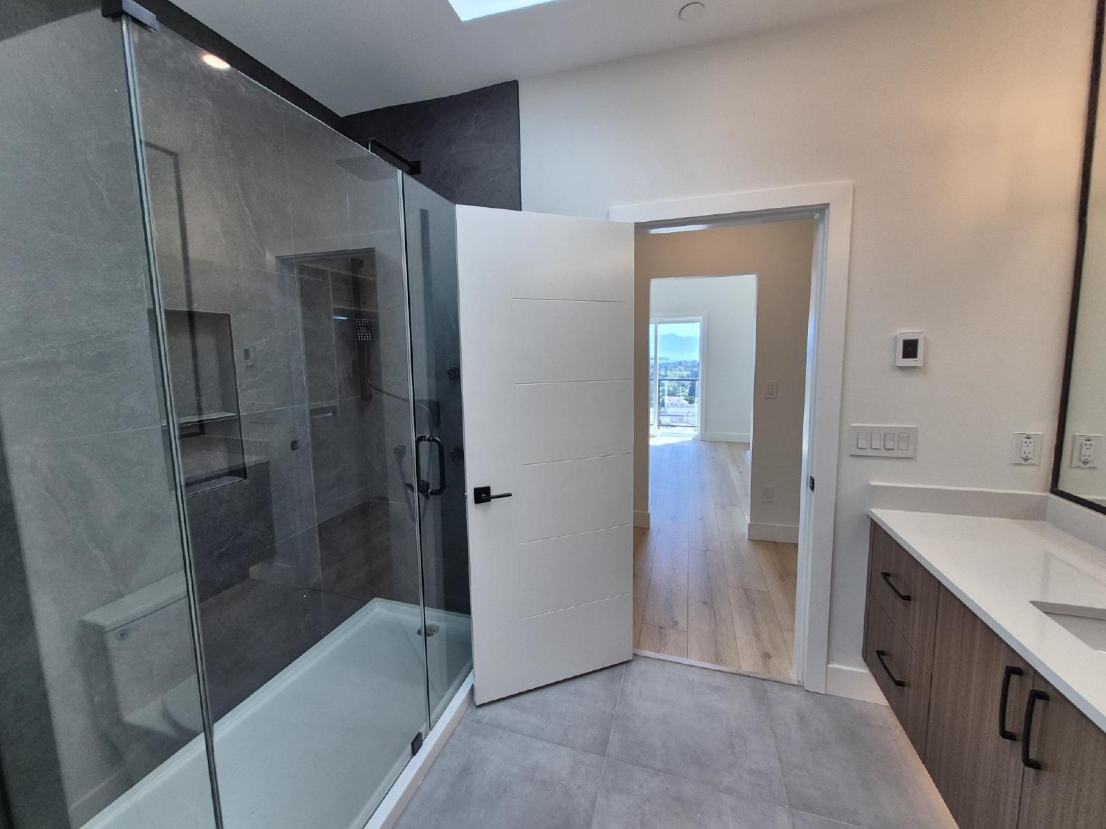 2303 Hudson Terrace - Main property image