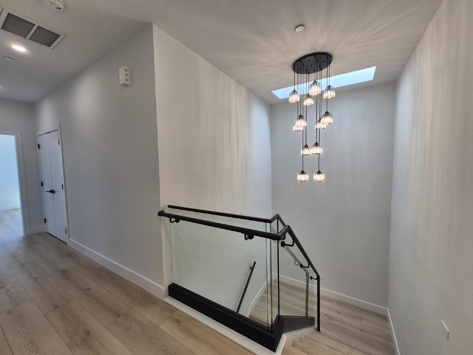 2303 Hudson Terrace - Main property image