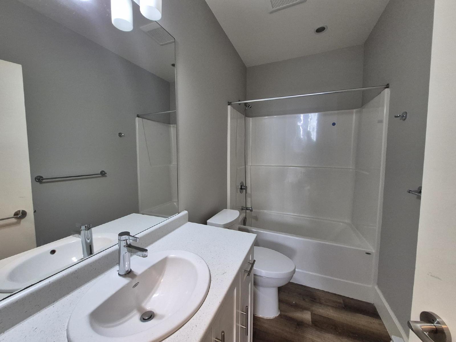 Flint Avenue 1234 - Suite property image