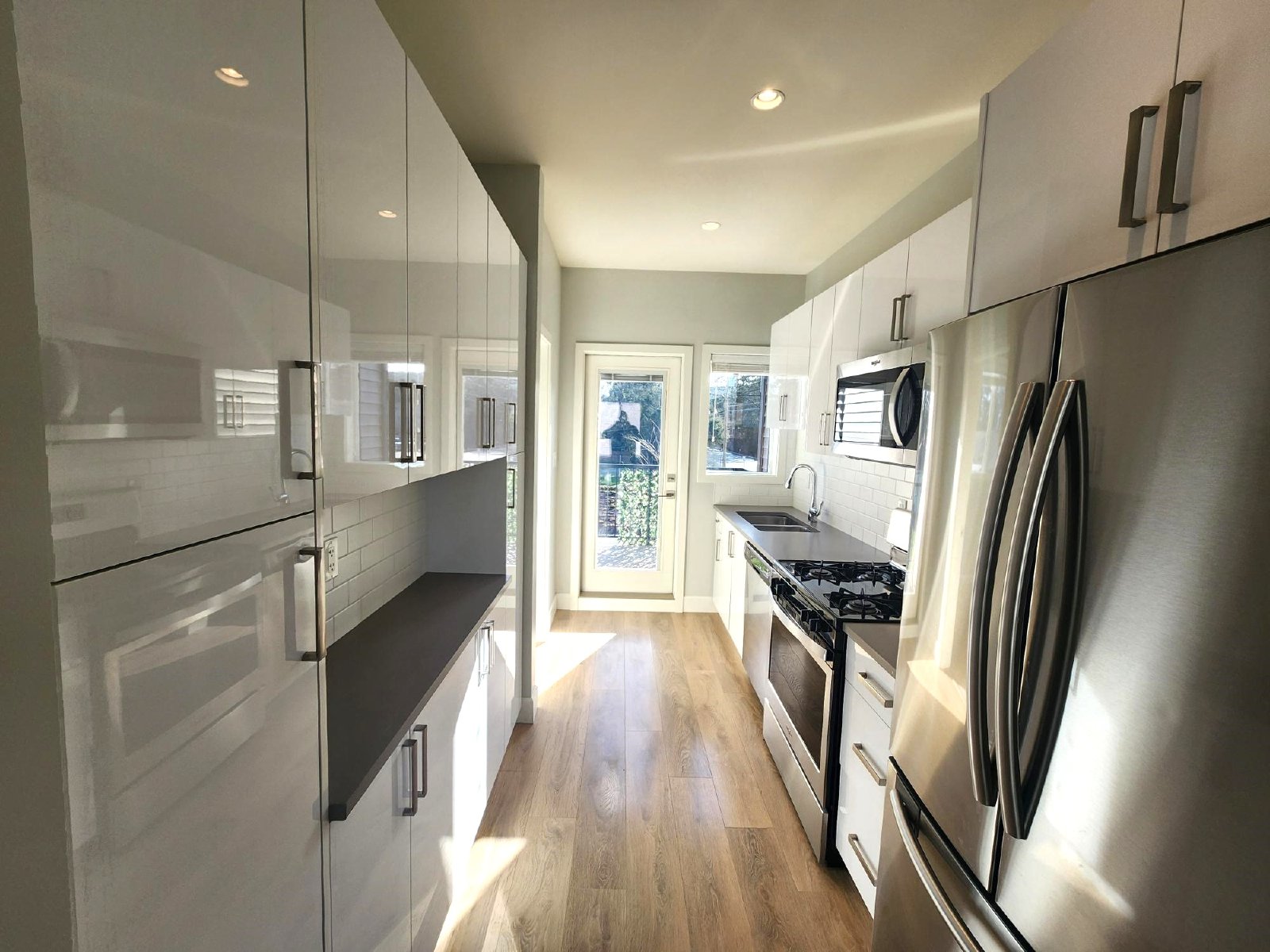 Luxton Road 201-3351 - 201 property image