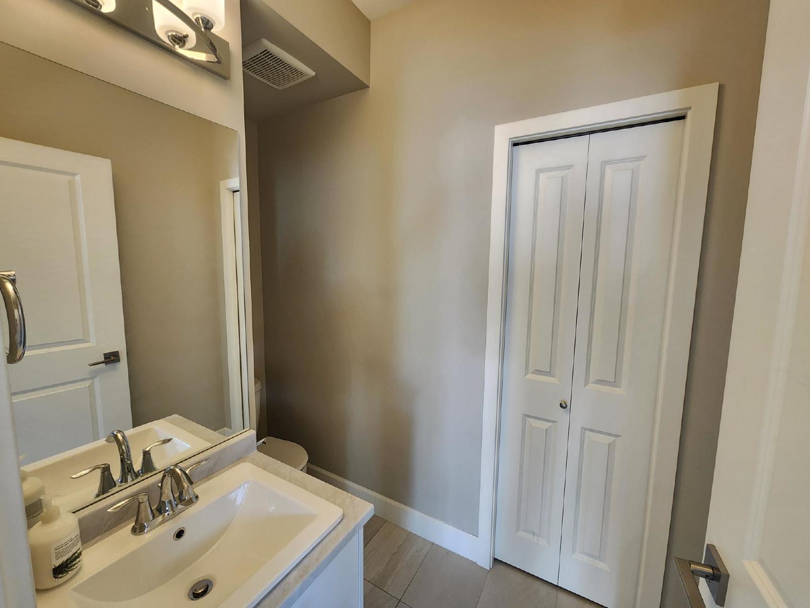 Luxton Road 201-3351 - 201 property image